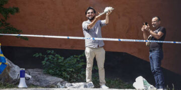 Burkina Faso bans French news outlet