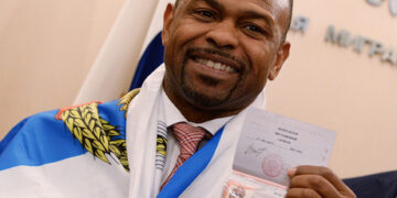 Putin grants citizenship to American hockey player