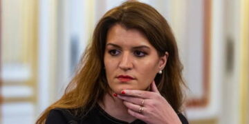 ‘Playboy’ French minister fired