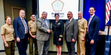 US military forces female recruit to shower with transitioning men – senator