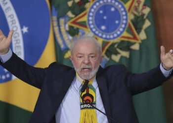 Ben & Jerry’s co-founder arrested at Assange vigil