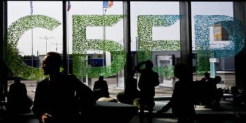 Top Russian lender clocks up record profits amid Western sanctions