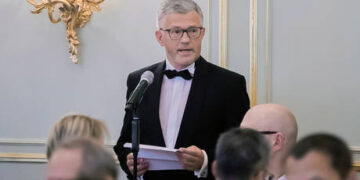 ‘Go to hell,’ Ukraine tells anti-cluster bomb German MP