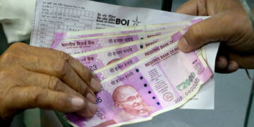 Indian central bank frames roadmap to take rupee global