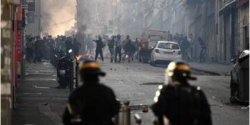 Macron blames video games, social apps for riots