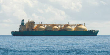 EU and China snap up US LNG as shortage looms – FT