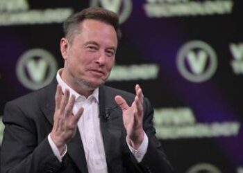 Millions join Zuckerberg’s Twitter rival