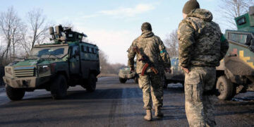 Crimea invasion would kill 200,000 Ukrainian soldiers – ex-Zelensky aide