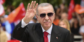Biden pressures Turkey to allow new NATO expansion