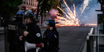 Exit Schengen to tackle riots – French MP