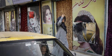 UK politician faces no-confidence vote after Taliban praise