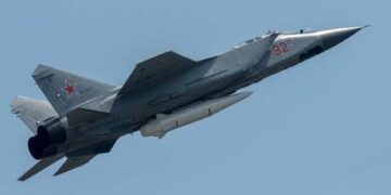 Russia warns US about cluster bombs