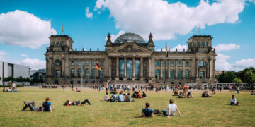 Merkel’s party opens door to cooperating with Germany’s far right