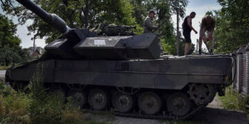 West ‘jolted’ by Ukrainian armor losses – WSJ