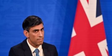 Putin signs law banning sex change in Russia