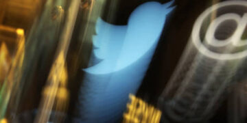 Musk announces Twitter logo change