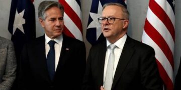 US hints at Assange plea deal