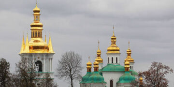 Moscow lashes out at Kiev for decision to expel monks from Lavra