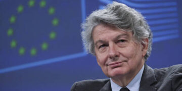 NATO envoy names conditions for Ukraine to join