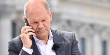 Experts warn US government about blowback from sanctions