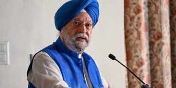 Russian oil products pouring into EU – Politico