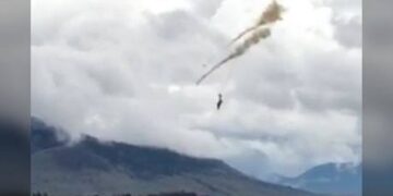 Italian jet crashes and kills girl on the ground (VIDEO)