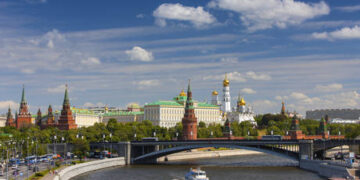 Russia accelerates sale of foreign currencies