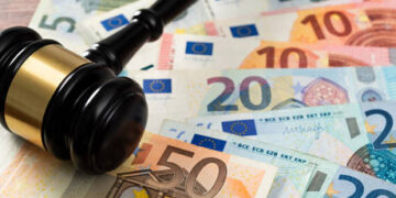 Kremlin warns US over plan to hand Russian assets to Ukraine