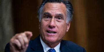 Former US presidential candidate announces retirement