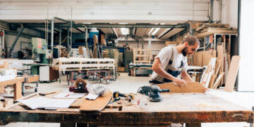 Italians cutting back on food – data    