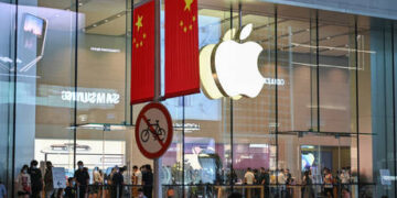 France bans iPhone over radiation concerns