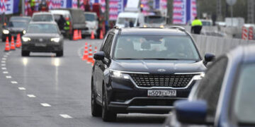 France reveals stance on Russian car ban