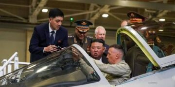Kim Jong-un inspects Russia’s hypersonic weapons (VIDEO)