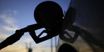 Russia restricts fuel exports