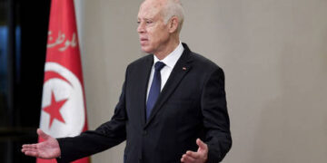 Tunisian leader fires economy minister who backed IMF deal