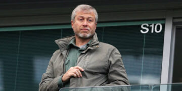 Manchester City owner probed over Russia links