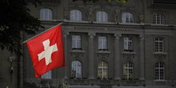 Swiss magazine ‘spied on’ for hosting Scott Ritter