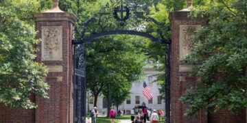 Organizer of Ivy League ‘doxxing truck’ raided by SWAT – media