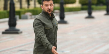 Zelensky losing support in Ukraine – poll