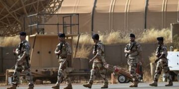 French troops to begin withdrawing from Niger this week