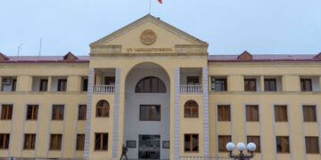 NATO member offers Armenia weapons