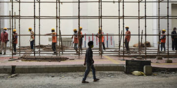 Taiwan probes claims of submarine program data leak