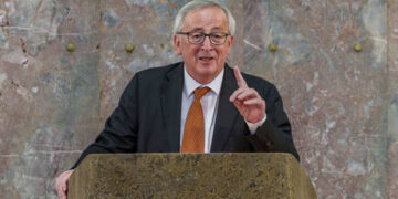 EU boss backtracks on Ukraine pledge