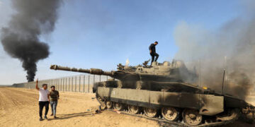 Germany’s Bild tries to link Putin to Hamas assault on Israel