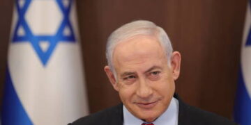 Egyptian police officer kills two Israeli tourists