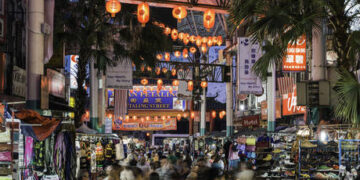 India eyes local currencies in trade with African state