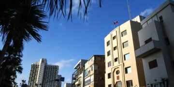 NATO state tells citizens to pay for their flights out of Israel