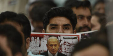 ‘The Gravity of Fear’: Indian caregivers in Israel talk to RT about war