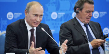 Russia will ‘defend truth’ about WW2 – Putin