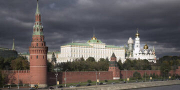 Top Russian lawmaker compares US to failed corporate manager